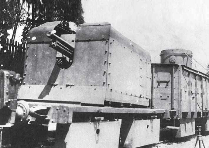 Артиллерийская и пулеметная бронеплощадки, бепо 9-гожелезнодорожного батальона. 1916 год